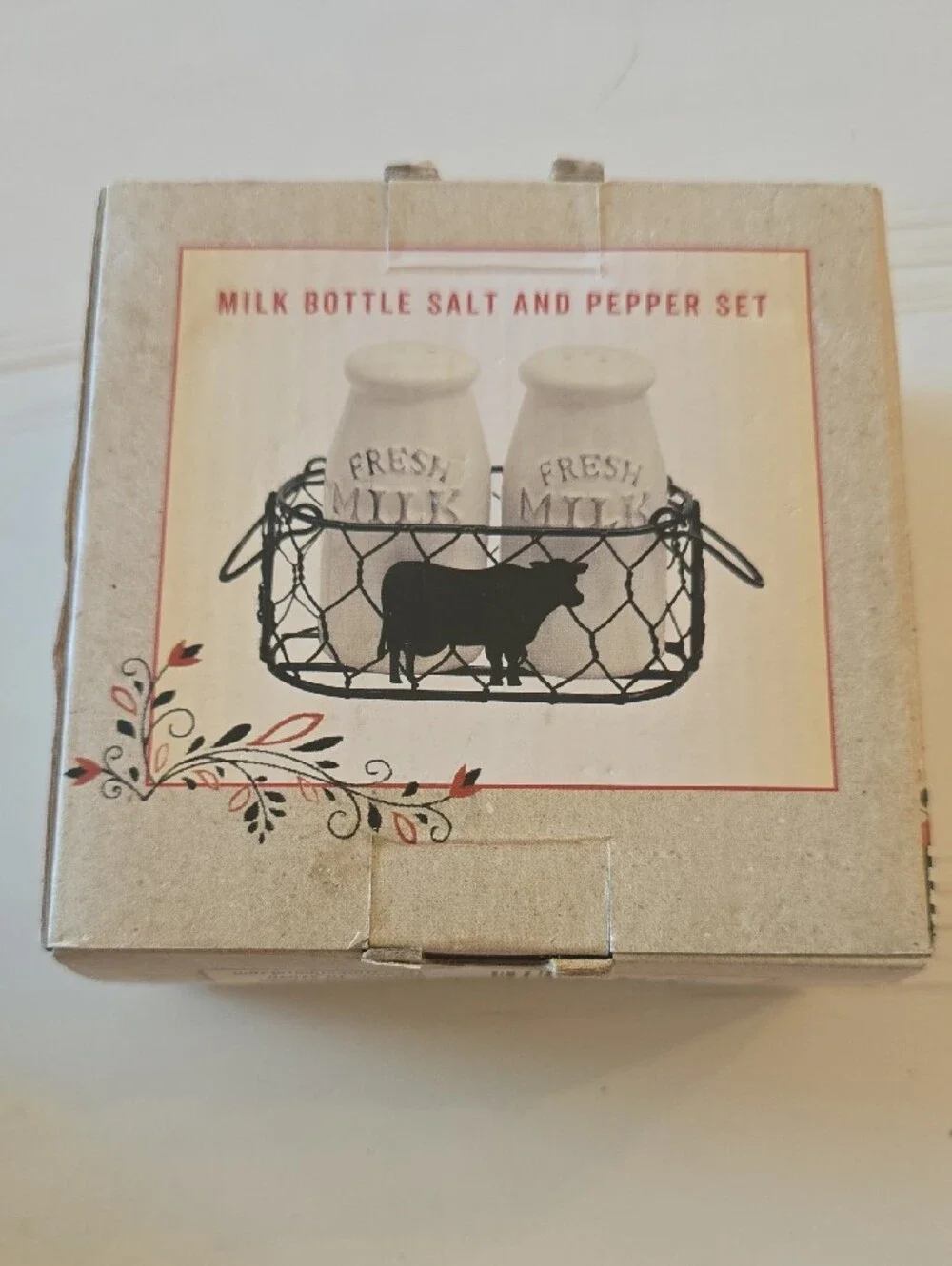 New Cracker Barrel Milk Bottle Salt and Pepper Shakers Set with Wire Basket